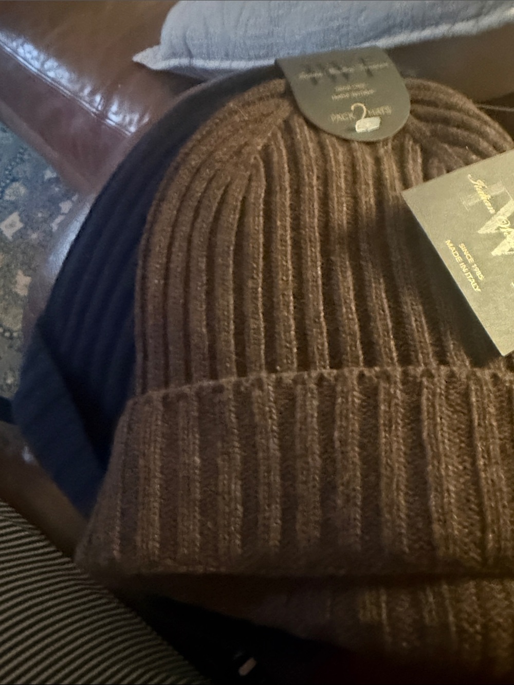 NWT Italian Woollen  Beanie Hats Wool Cashmere Blend 2-Pack Brown/Black